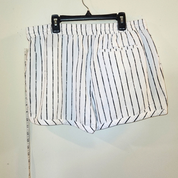 Rip Zone~ Woman's Shorts Size 14 - Picture 4 of 6